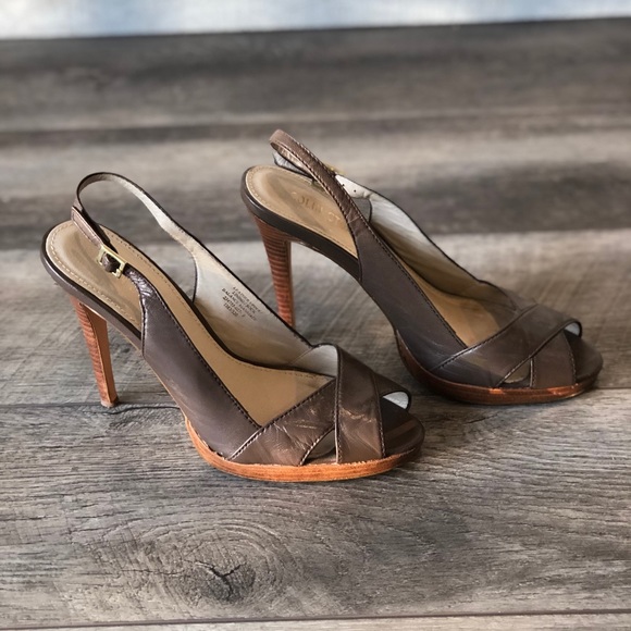 Colin Stuart Sling Back Sandals - Picture 3 of 7